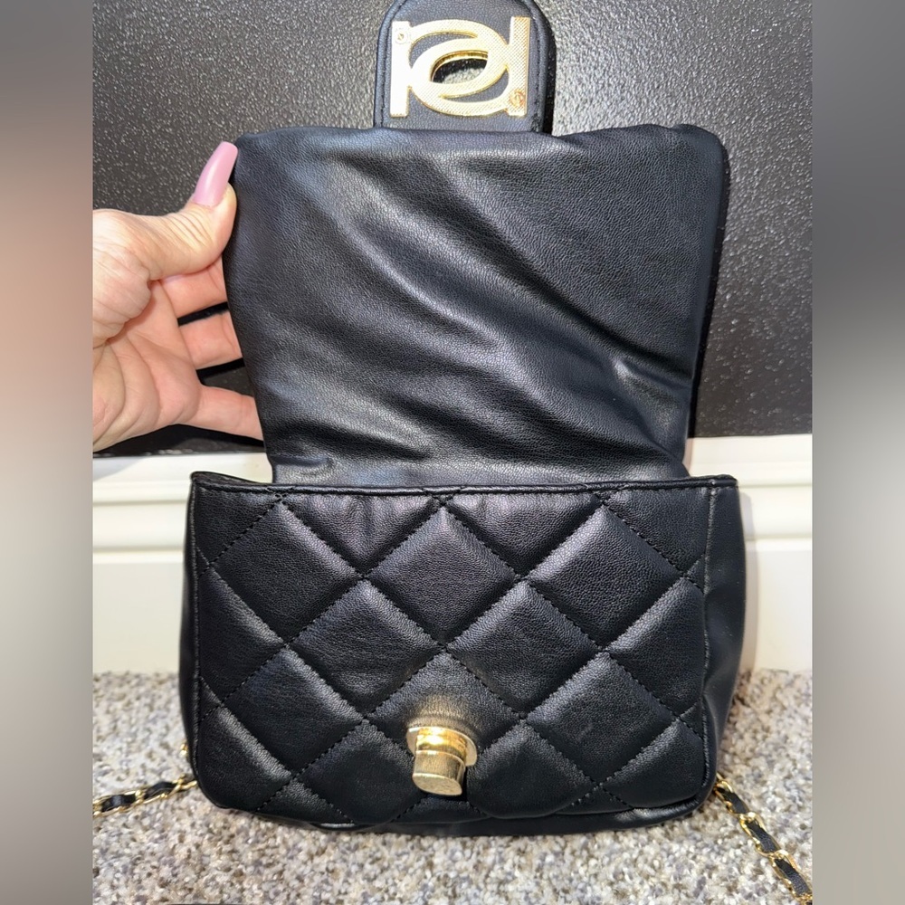 Bebe quilted black crossbody purse with gold hardware - Picture 4 of 9